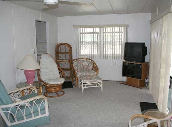 3rd image of 3012 Dover Ln