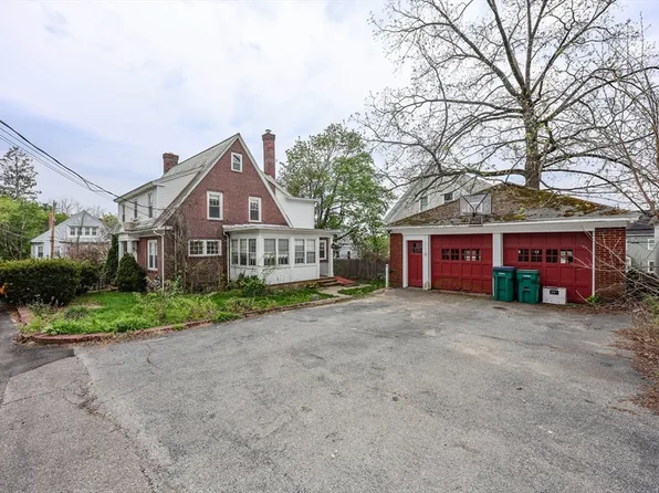 8 Crescent Hts, Fitchburg, MA 01420