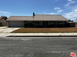 689 W Norwood St, Rialto, CA 92377