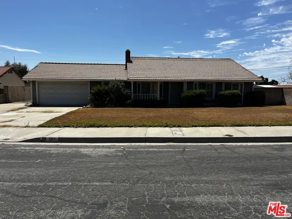 689 W Norwood St, Rialto, CA 92377