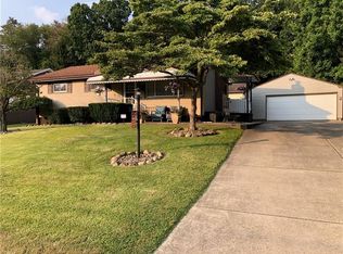 1006 W Clayton St, New Castle, PA 16102