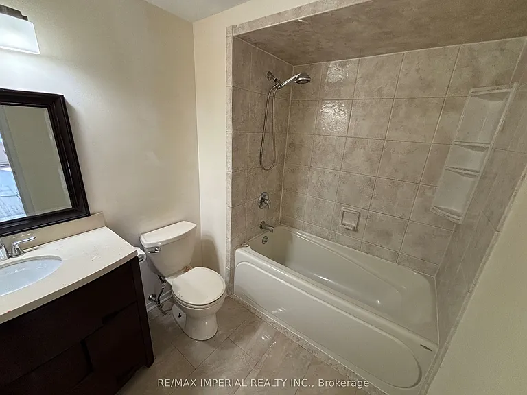 98 McMorran Cres — Photo 17
