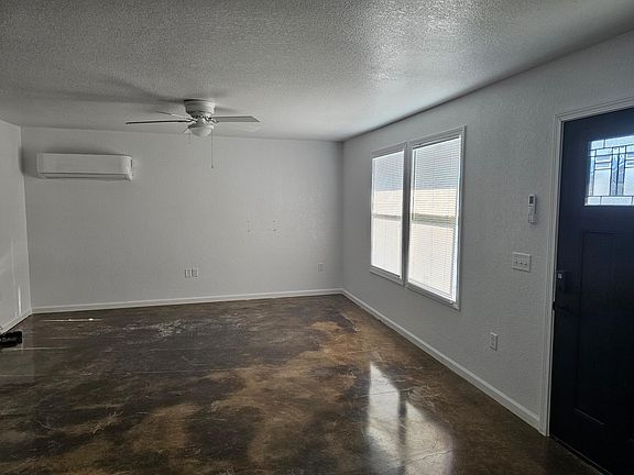 4th image of 99 Lacy Cir