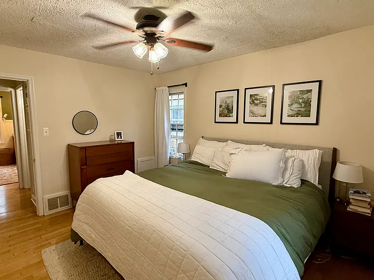 2181 W Marne Ave — Photo 10