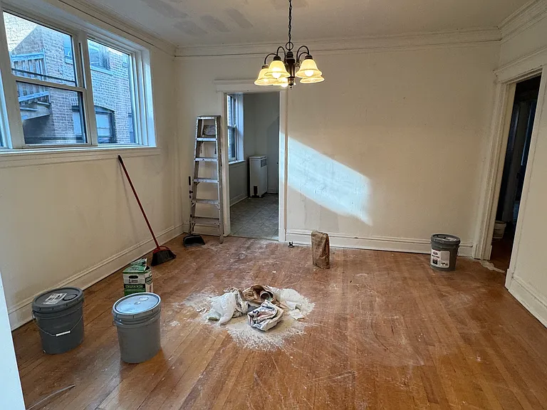 3623 N Pine Grove Ave #2W — Photo 4