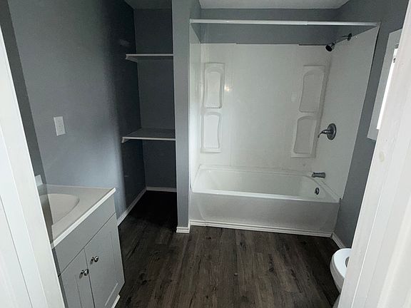 2nd image of 509 E Kenedy Ave #2