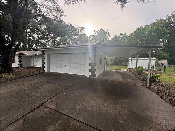 2nd image of 9202 N Abbot Dr