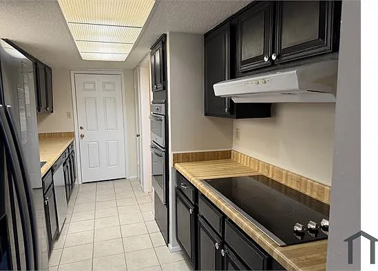 3 bed, 1664 sqft, $2,300 — Photo 3