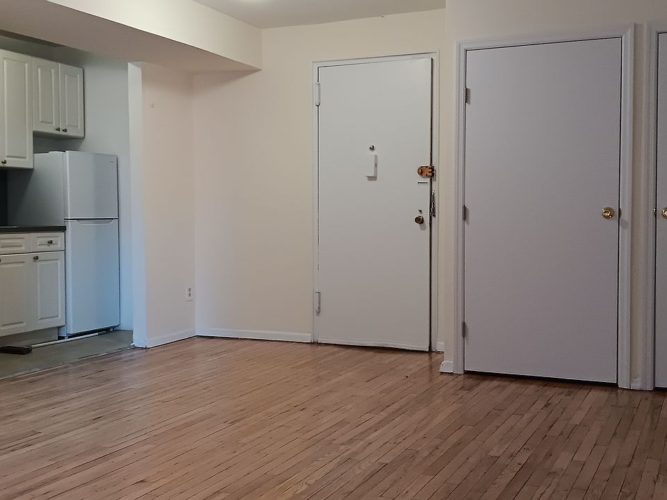 1st image of 14325 41st Ave #9X