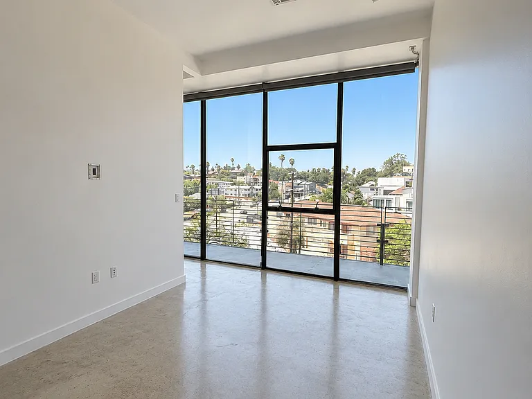 The Elysian — Photo 15