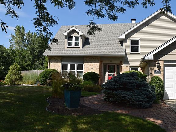 2nd image of 663 Sussex Cir