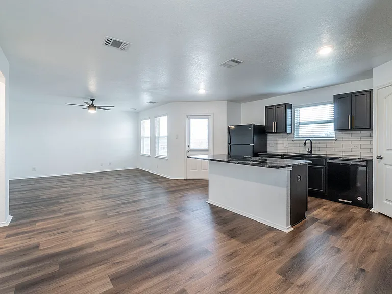 3605 Snowbird — Photo 6