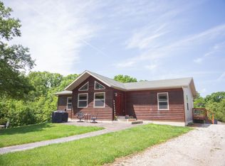 1351 County Road 2490, Higbee, MO 65257