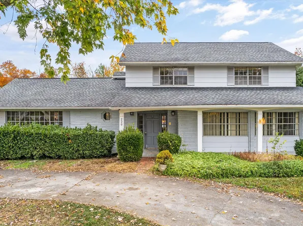 229 W Heritage Dr, Knoxville, TN 37934
