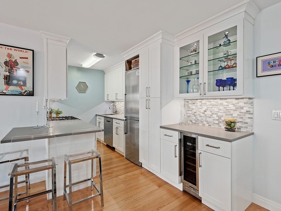 1st image of 137 E 36th St #6D