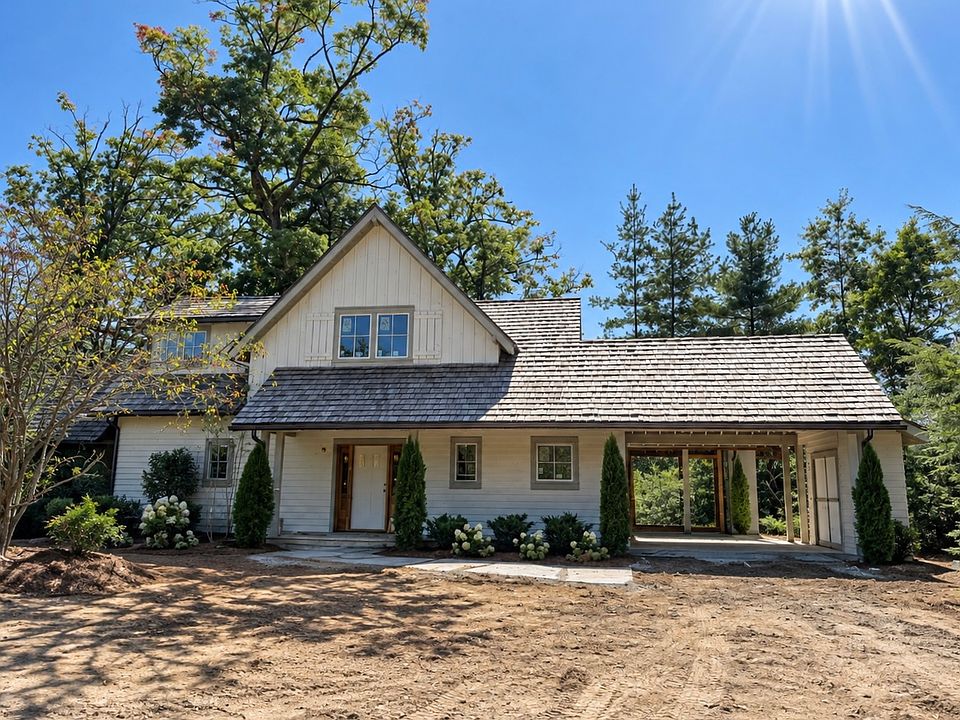 1st image of 33 Cottage Walk