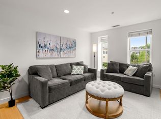 99 Chestnut Hill Ave APT 212, Brighton, MA 02135