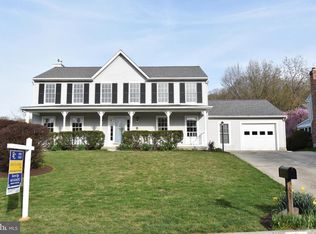 4 Minebank Ct, Towson, MD 21286