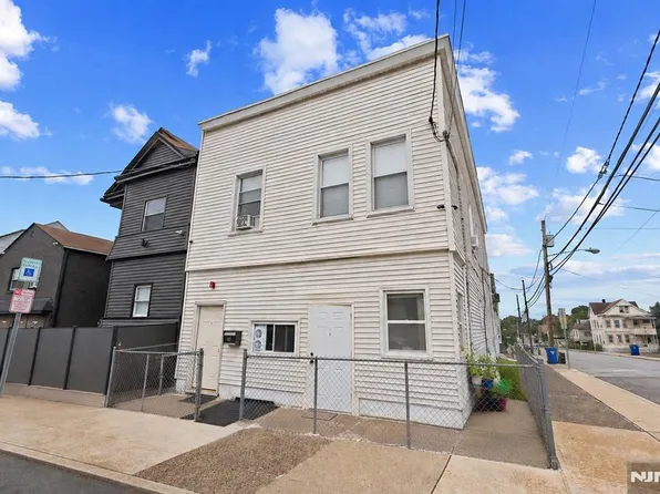 54 Genessee Ave, Paterson, NJ 07503