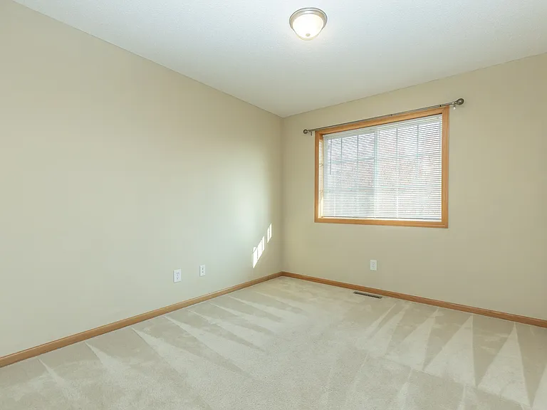 17324 River Birch Ln S — Photo 8