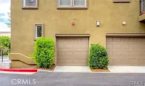 2251 Chaffee St — Photo 10
