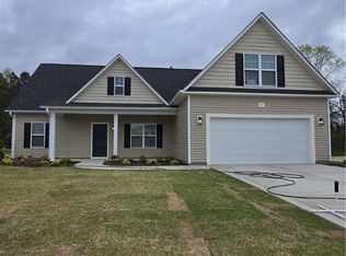 55 Onslow Ct, Spring Lake, NC 28390