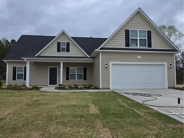 55 Onslow Ct, Spring Lake, NC 28390