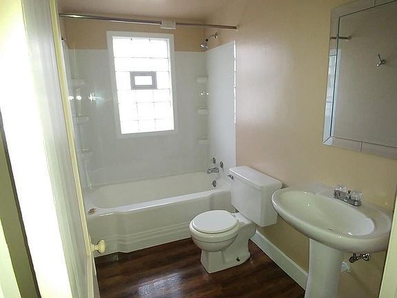 5th image of 1553 Westover Dr SE