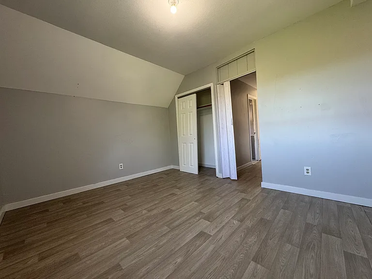 65 Fairview St #3R — Photo 4