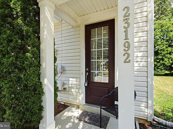 3rd image of 23192 Mountain Laurel Ln
