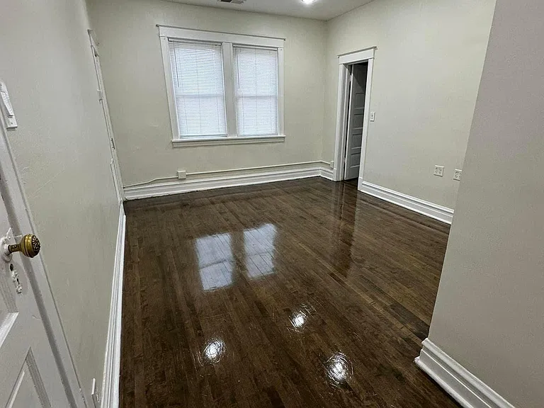 1212 Lombard Ave #2 — Photo 1