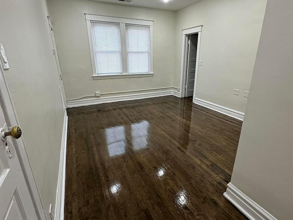 1st image of 1212 Lombard Ave #2