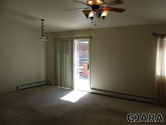 Livingroom/diningrm