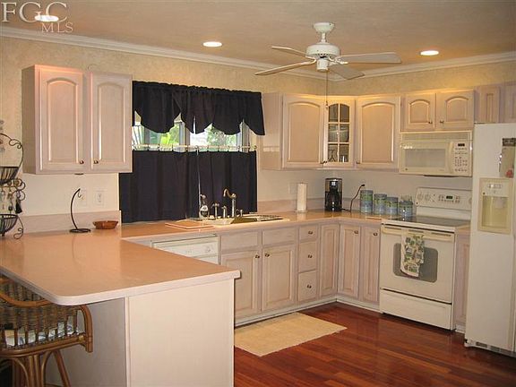 5th image of 5941 Milne Cir