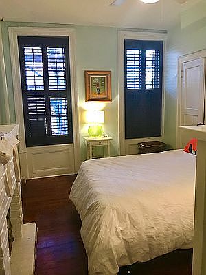 5th image of 715 Washington St APT 2