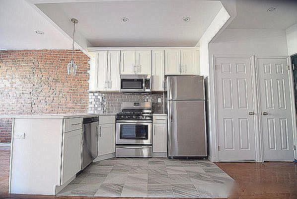 1st image of 319 E Houston St APT 2A