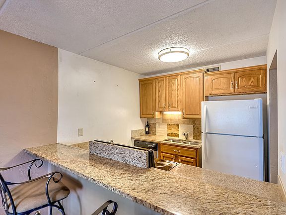 5th image of 405 N Halifax Ave APT 113