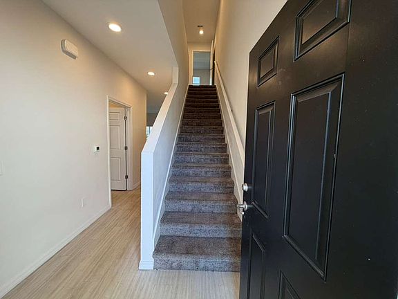 3rd image of 2122 Penny Ln
