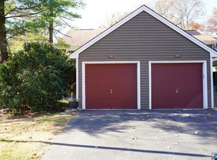 170 Grandview Ln, Mahwah, NJ 07430