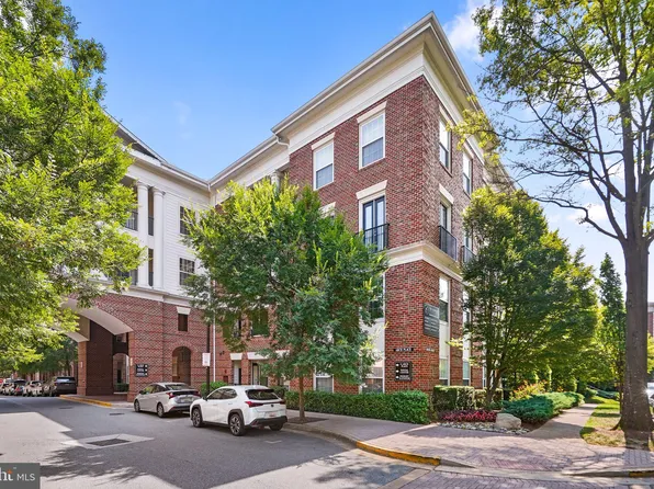 1 Arch Pl Unit 223, Gaithersburg, MD 20878