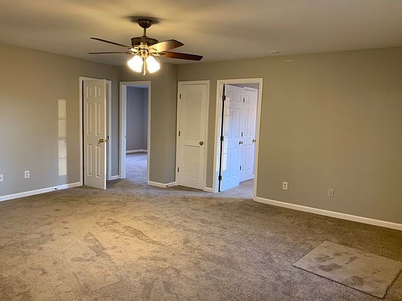 3rd image of 505 Adler Ct