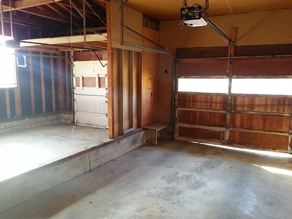 4th image of 342 Sunset Dr