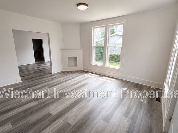 4th image of 342 N Charles St
