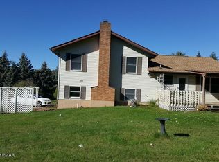 114 Summit Dr, East Stroudsburg, PA