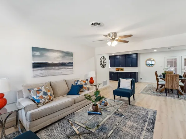 4701 Roxie St, Fort Worth, TX 76117