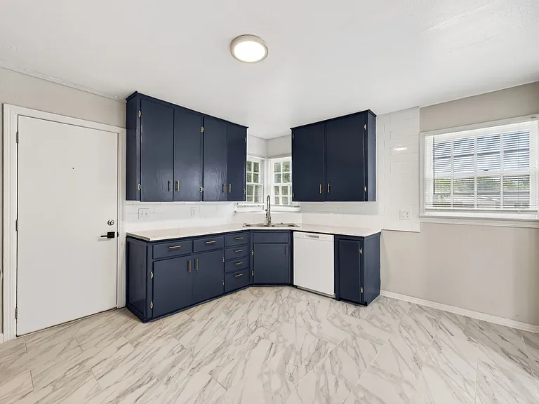 3208 N Roff Ave — Photo 11