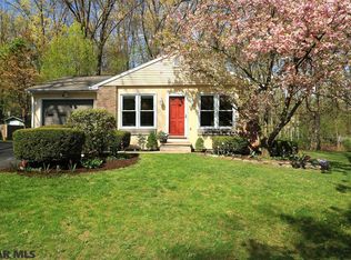 437 Canterbury Dr, State College, PA 16803