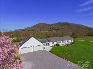 538 Cane Creek Rd, Fletcher, NC 28732