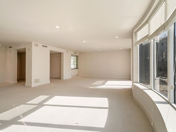3rd image of 1150 Sacramento St APT 302