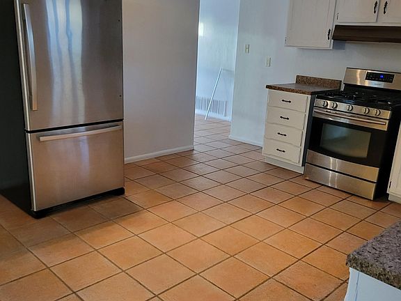 5th image of 2050 Avalon Dr